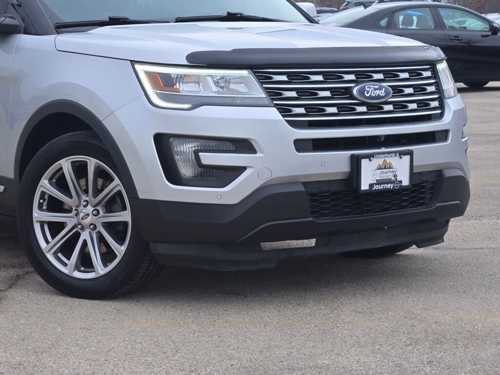 Used 2016 Ford Explorer Limited image 2