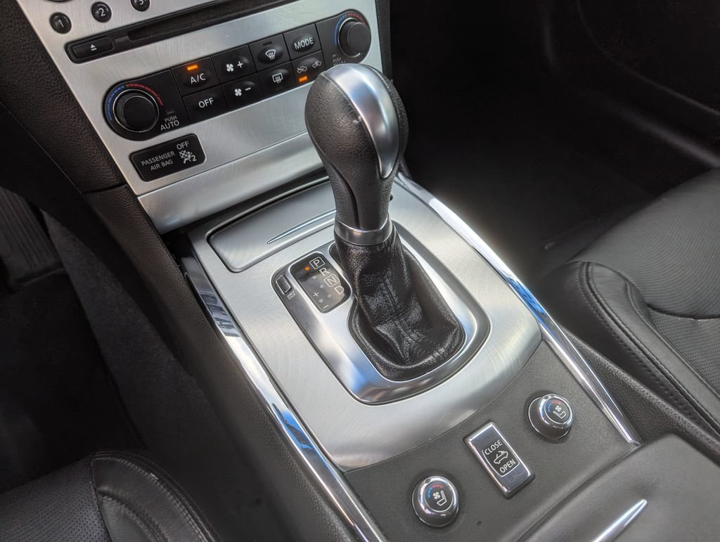 Used 2013 INFINITI G37 Convertible w/ Premium Pkg RWD image 25