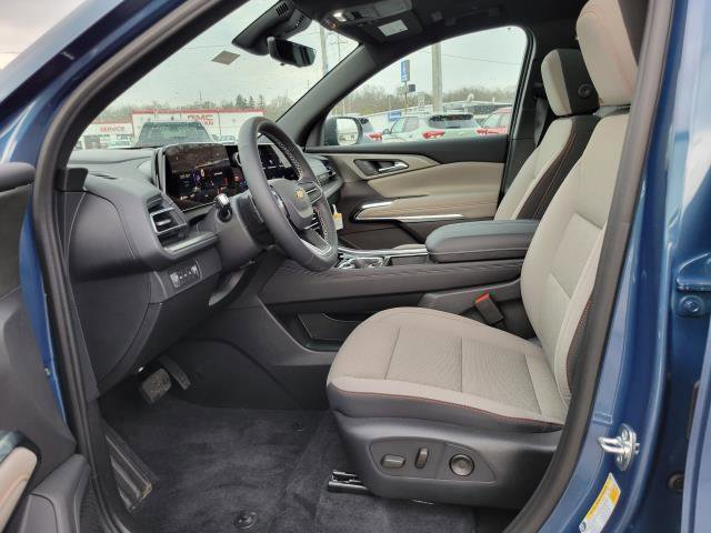 New 2026 Chevrolet Traverse LT w/ Sun and Wheel Package image 8