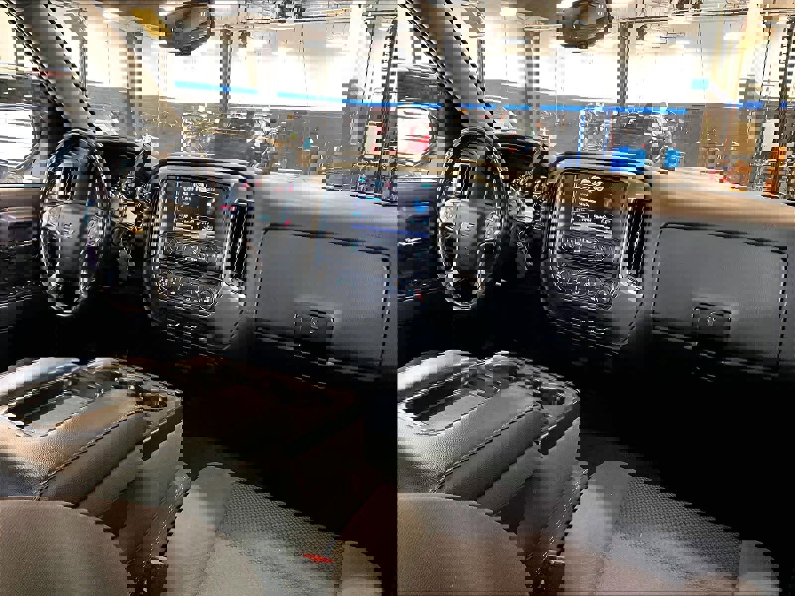 Used 2018 Chevrolet Silverado 1500 LT image 14