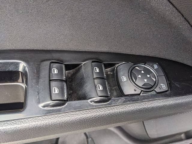 Used 2015 Ford Fusion SE w/ Equipment Group 201A FWD image 15