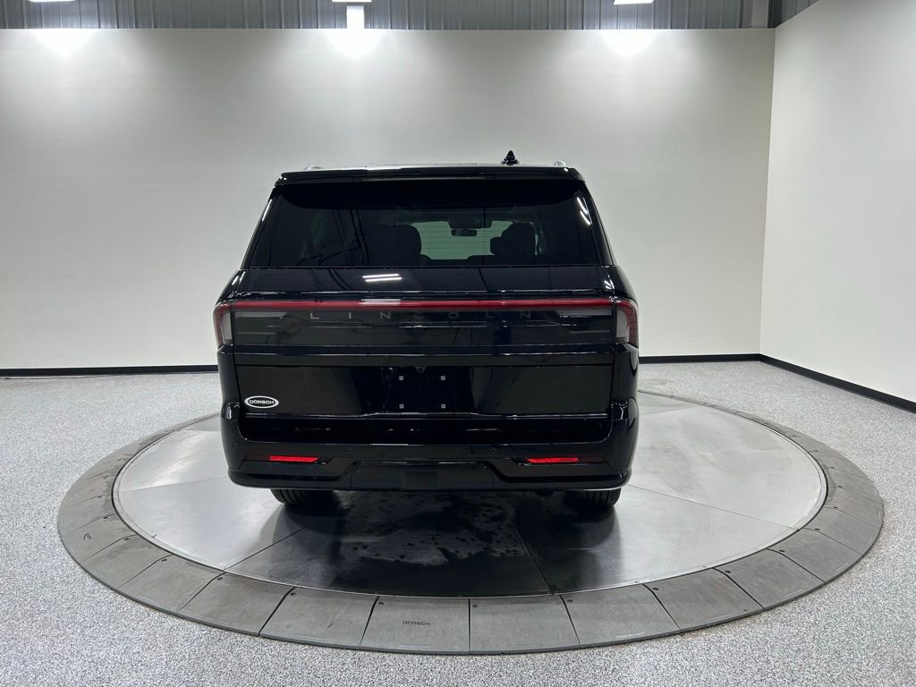 New 2026 Lincoln Navigator L Reserve image 7