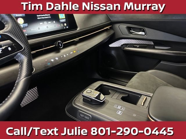 Used 2025 Nissan Ariya AWD image 30