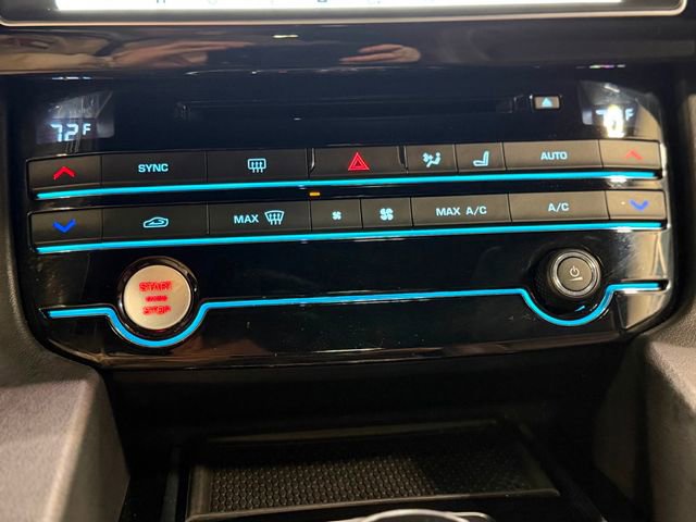 Used 2018 Jaguar F-PACE S image 33