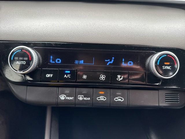 Used 2023 Hyundai Elantra SEL w/ Cargo Package FWD image 29
