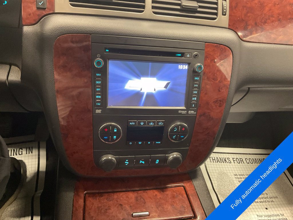 Used 2012 Chevrolet Avalanche LTZ AWD/4WD image 4