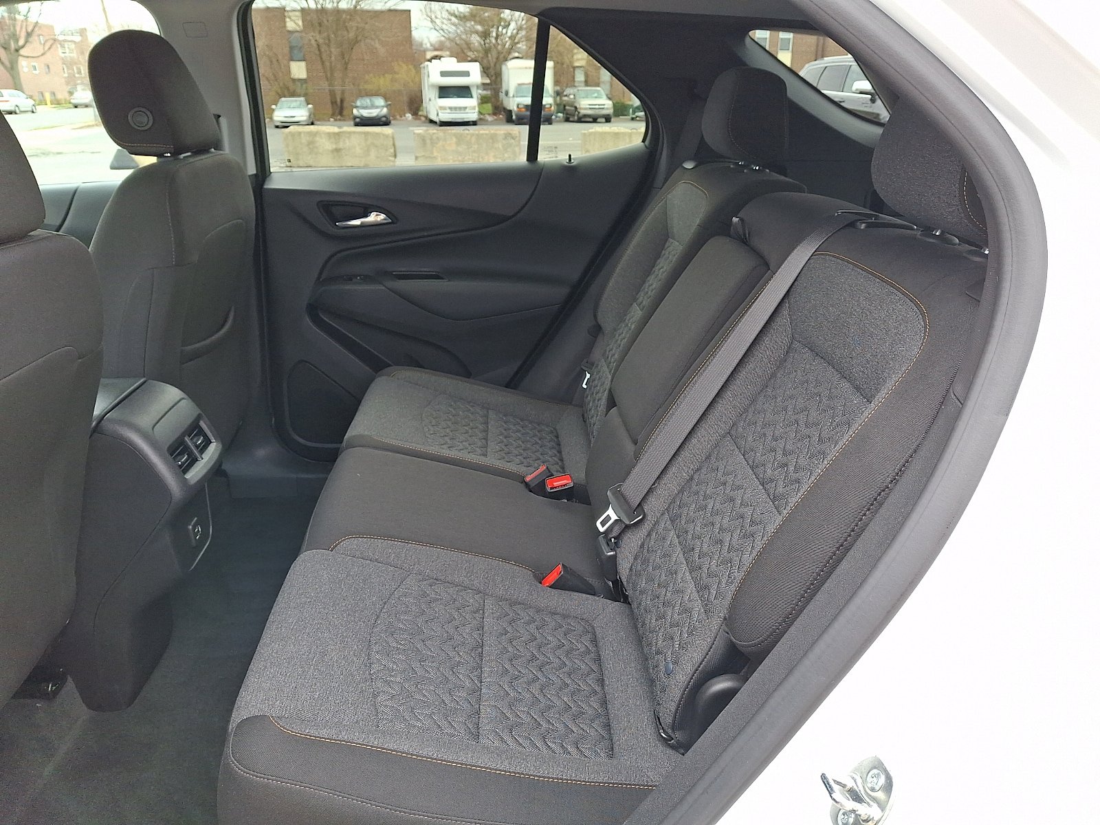 Used 2024 Chevrolet Equinox LT FWD image 10