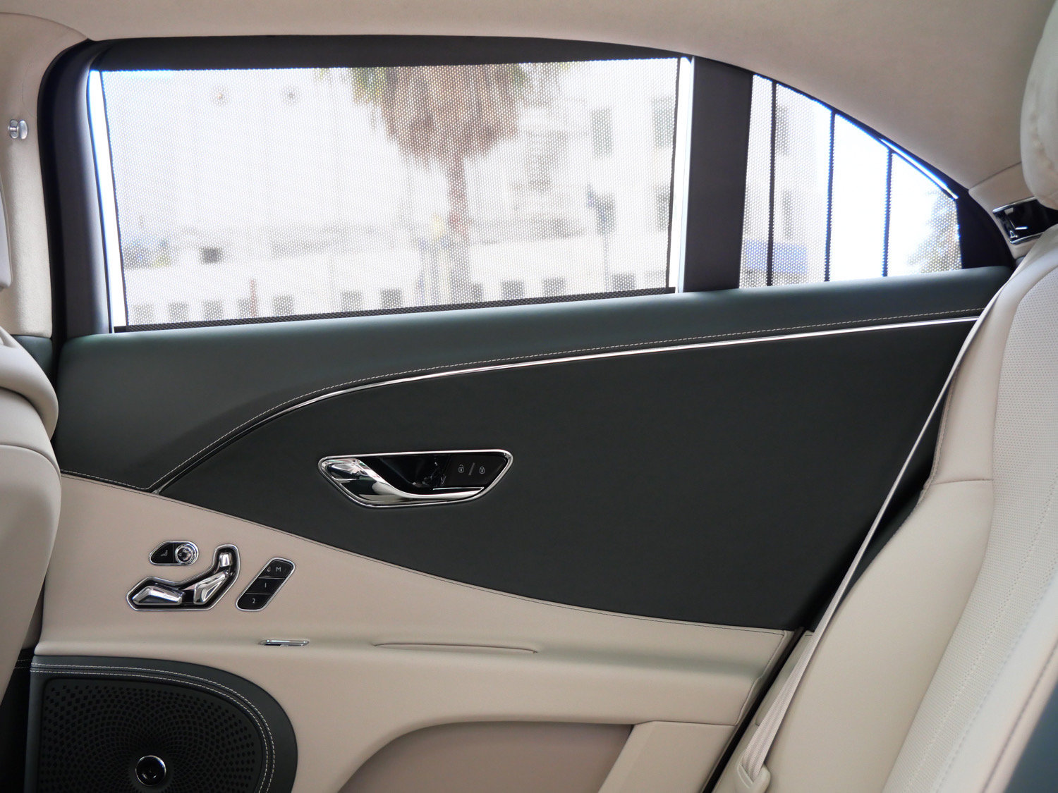 New 2026 Bentley Flying Spur V8 AWD/4WD image 21