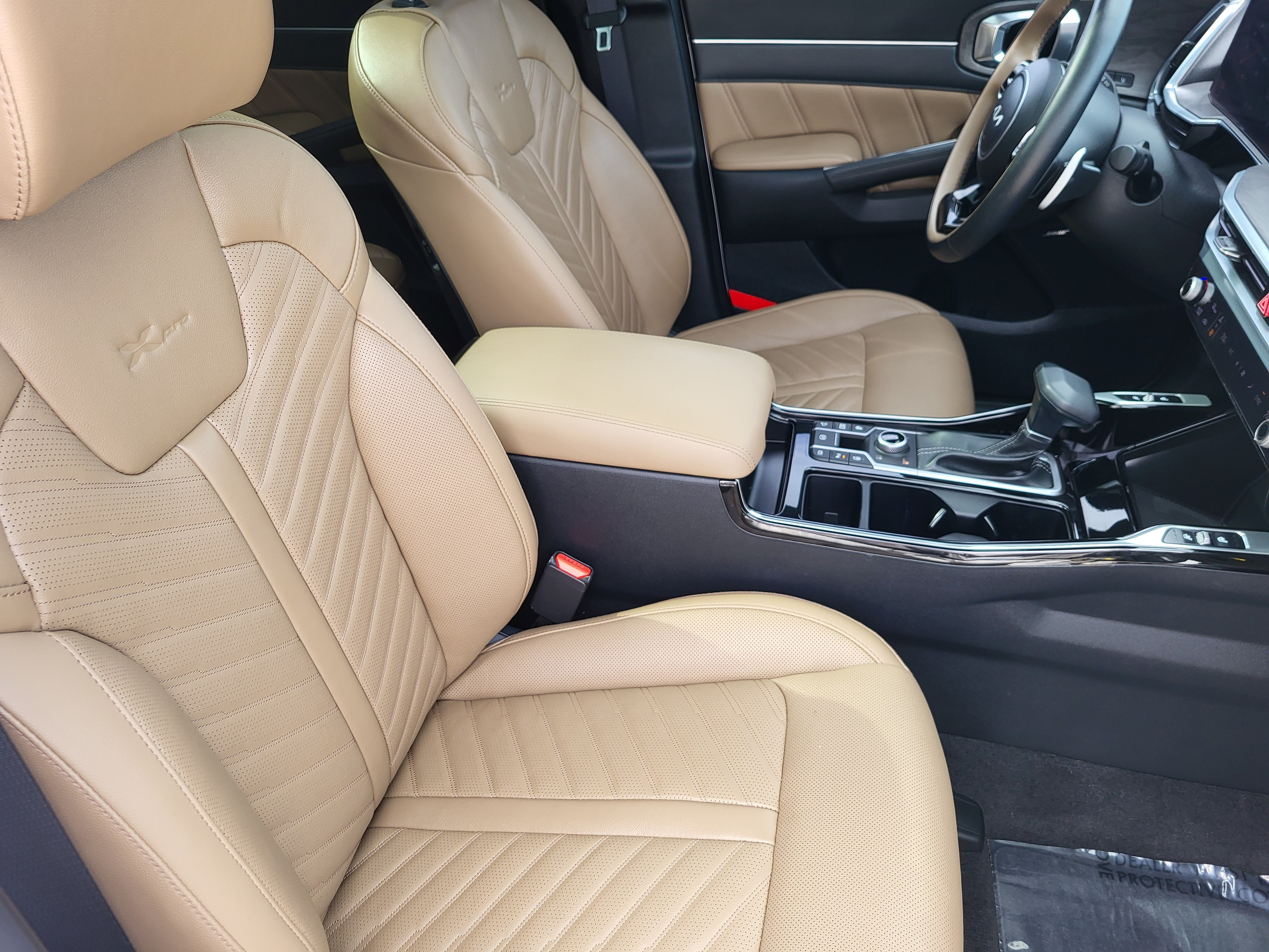 Used 2025 Kia Sorento SX Prestige w/ Olive Brown Leather Package AWD/4WD image 14