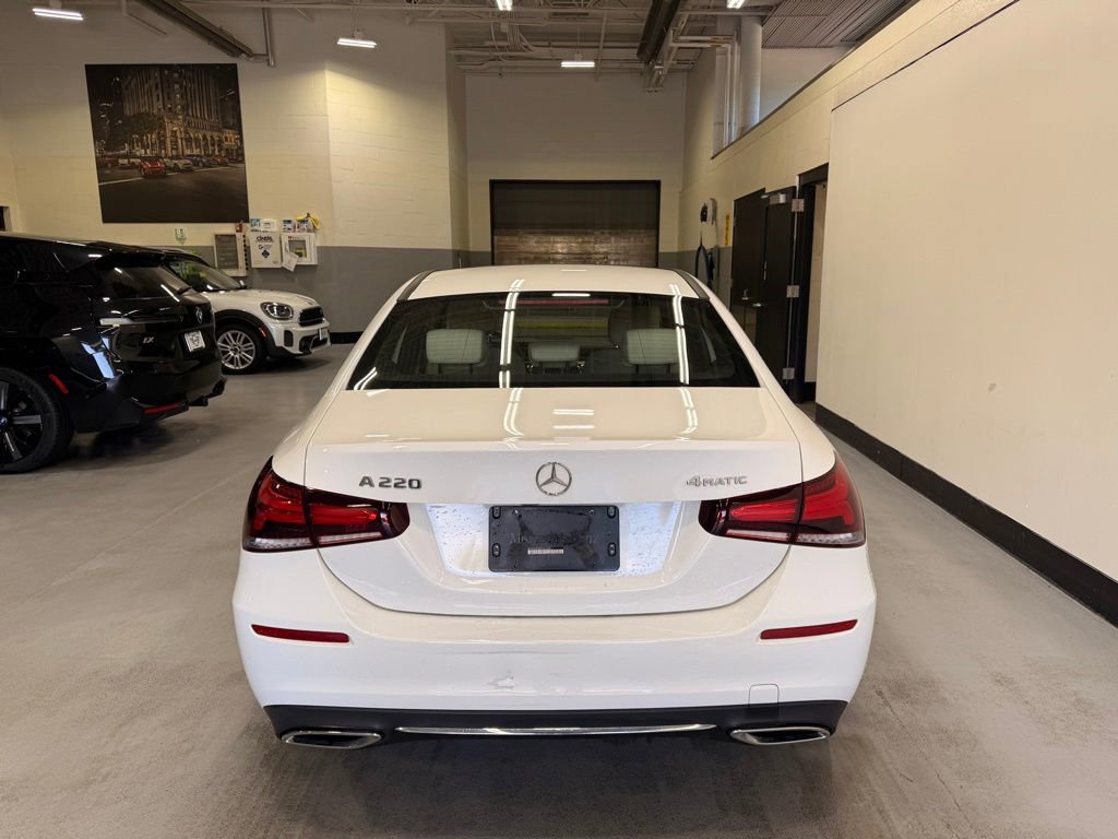 Used 2022 Mercedes-Benz A 220 4MATIC image 4