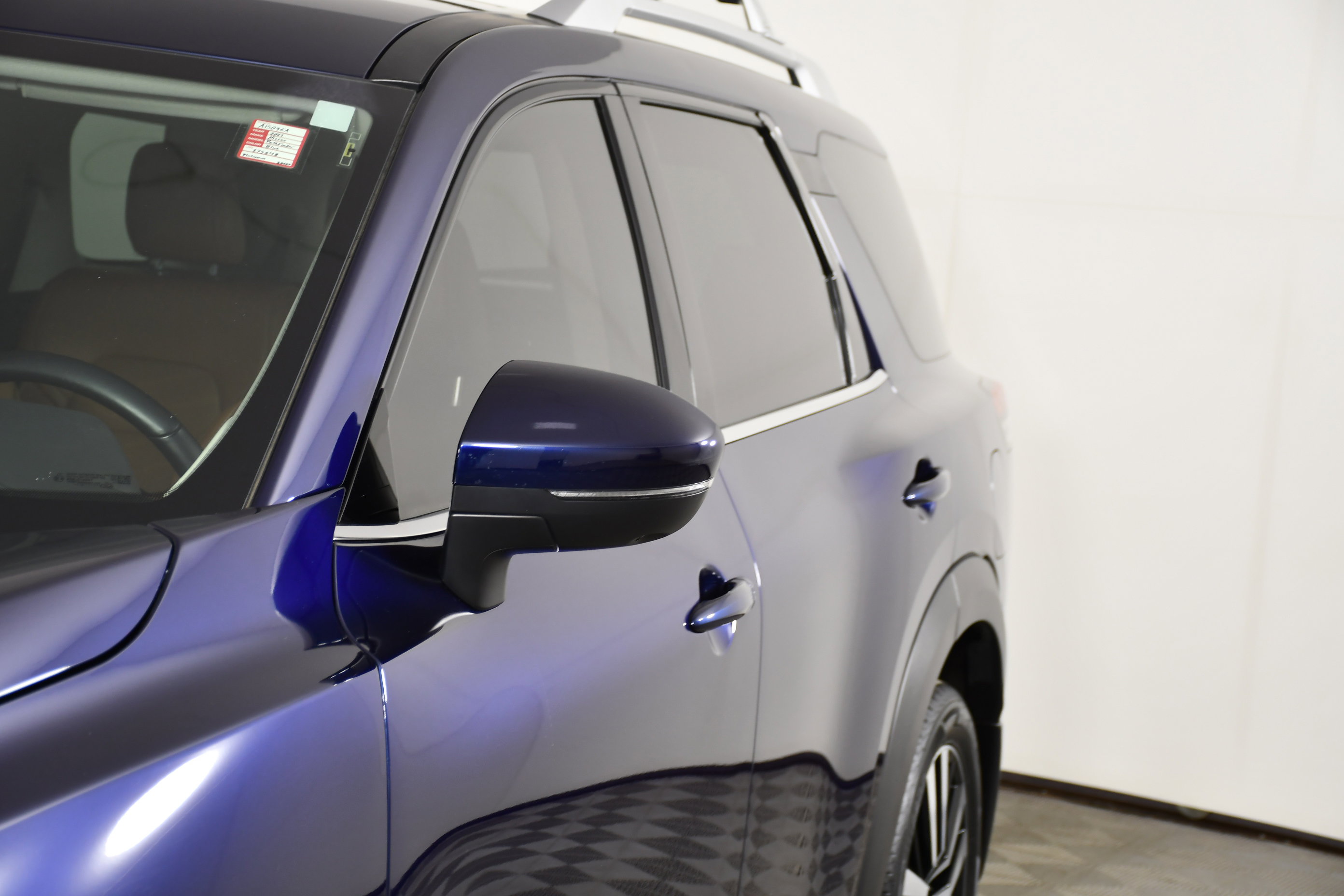 Used 2023 Nissan Pathfinder Platinum image 13