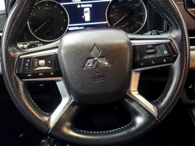 Used 2024 Mitsubishi Outlander SE AWD/4WD image 18