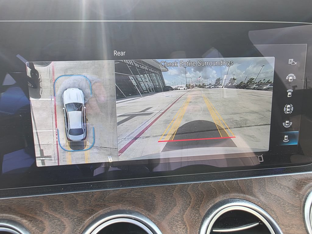 Used 2022 Mercedes-Benz E 350 Sedan image 18