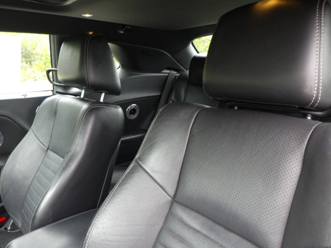 Used 2012 Dodge Challenger SXT Plus RWD image 11