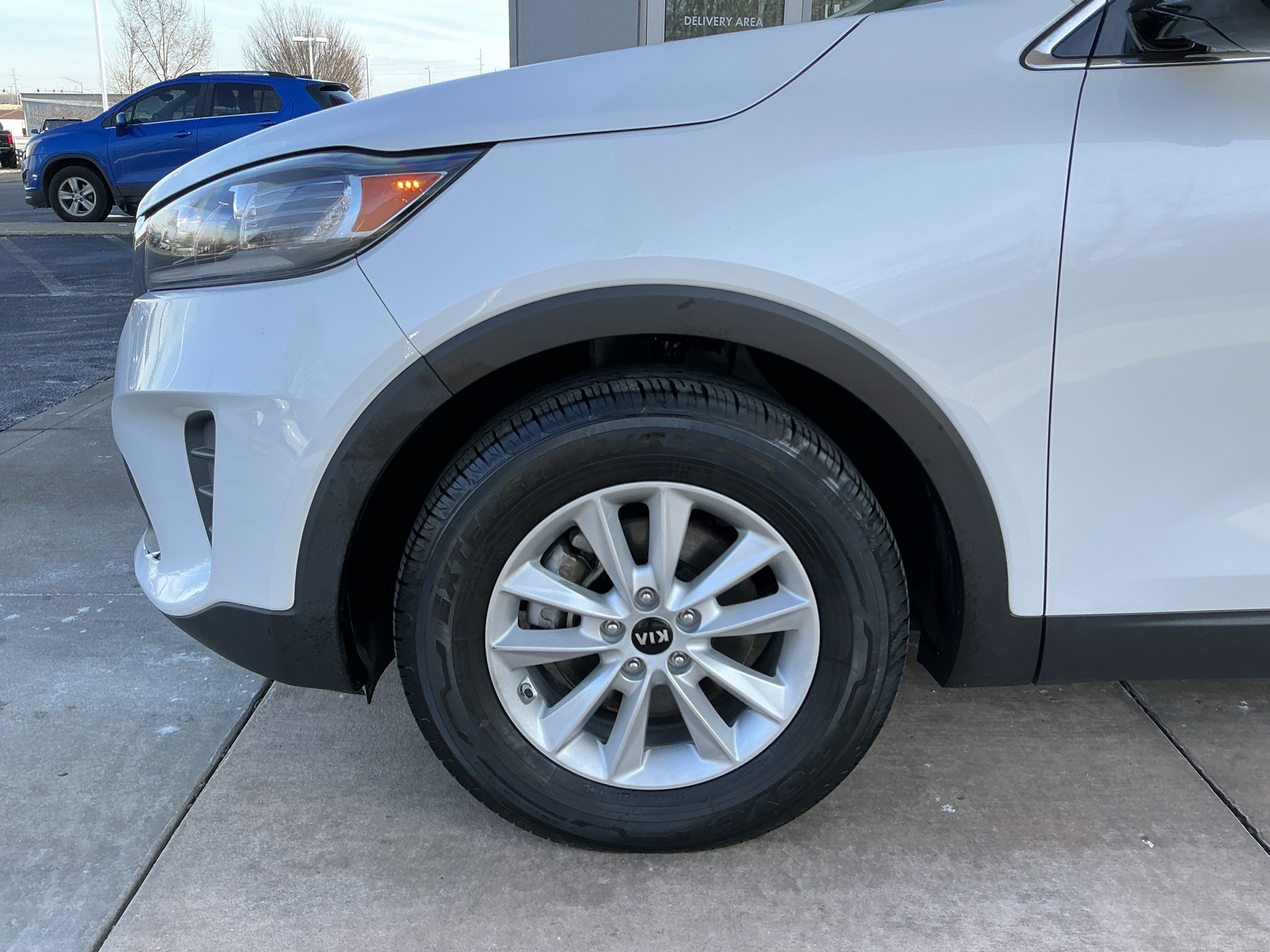 Used 2020 Kia Sorento LX image 25