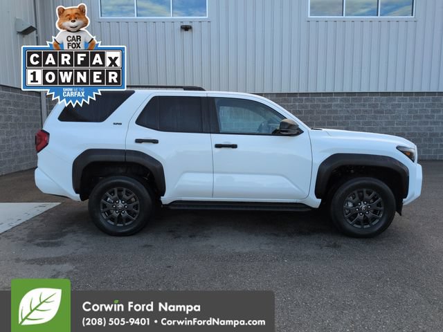Used 2025 Toyota 4Runner SR5 AWD/4WD image 2