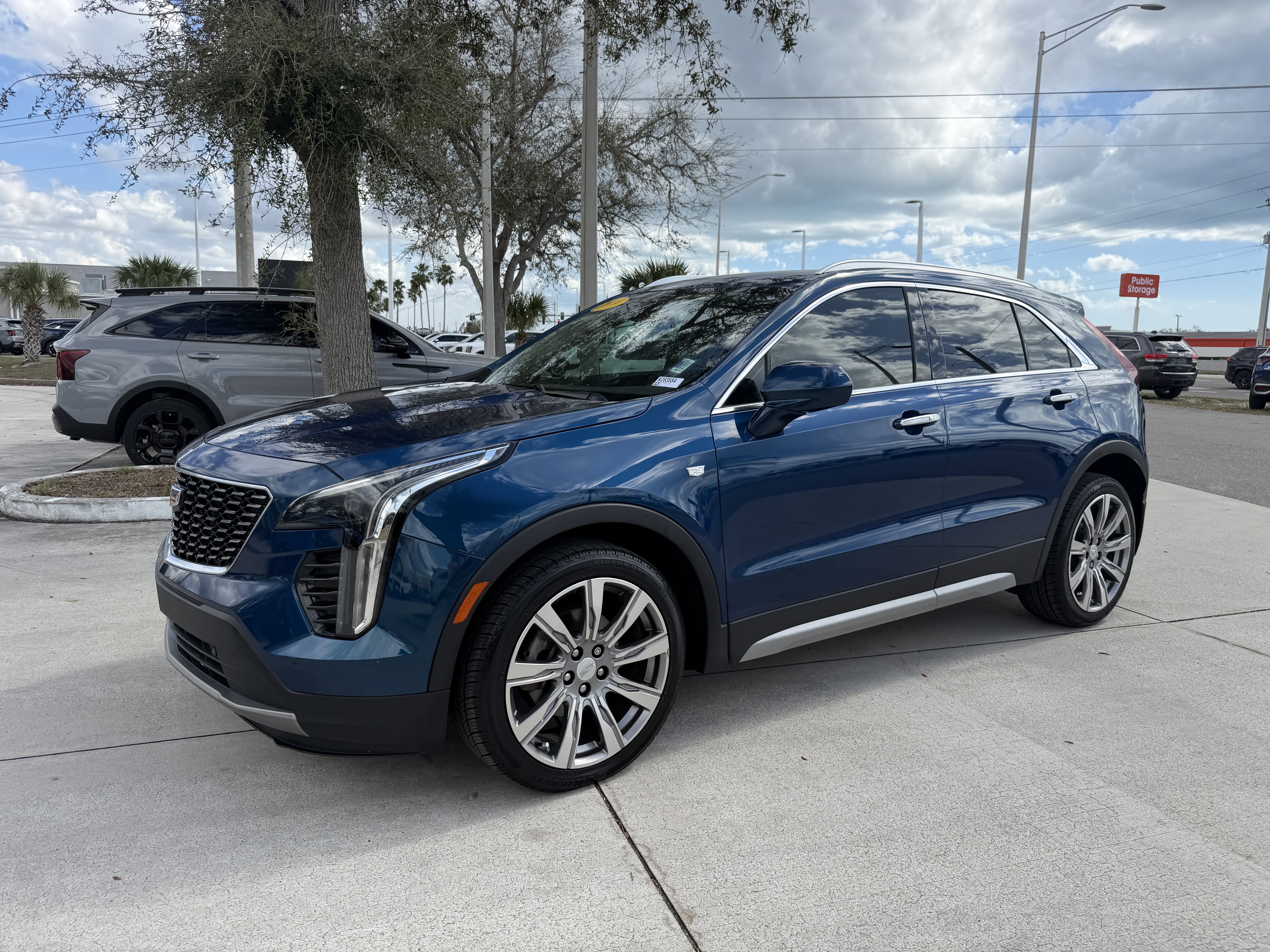 Used 2019 Cadillac XT4 Premium Luxury w/ Driver Assist Package image 8
