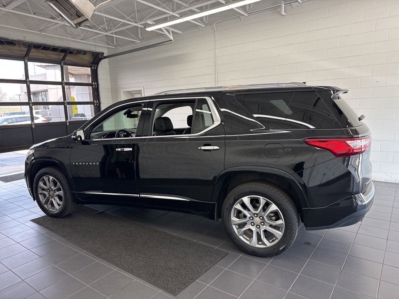 Used 2020 Chevrolet Traverse Premier image 5
