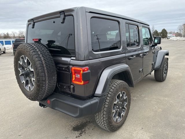 Used 2025 Jeep Wrangler Sahara image 7