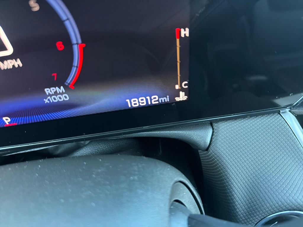 Used 2025 Chevrolet TrailBlazer LT image 16