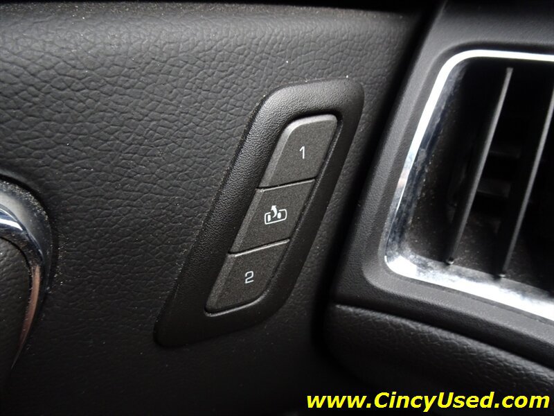 Used 2013 Cadillac CTS V RWD image 25
