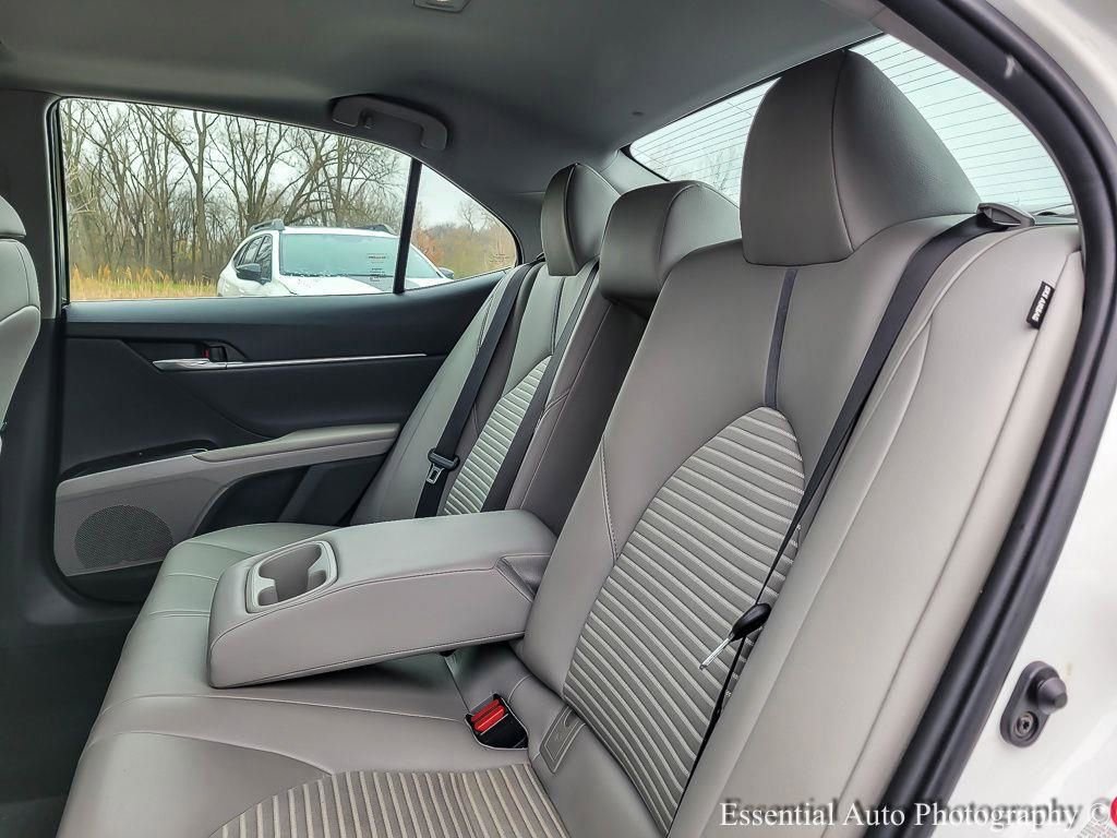 Used 2018 Toyota Camry SE w/ Audio Package image 11