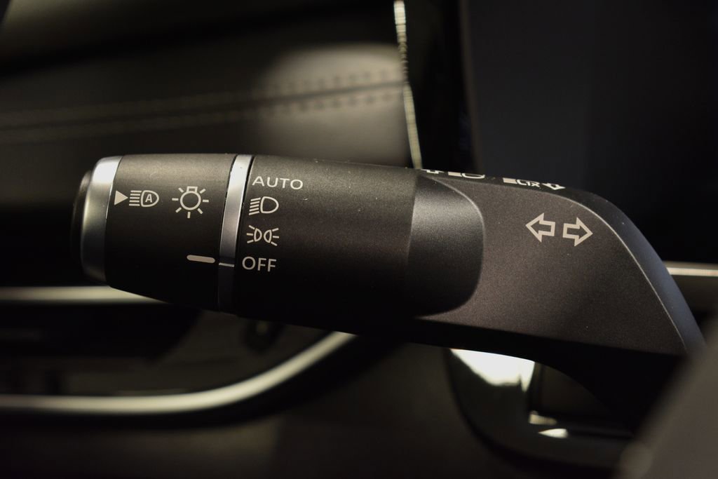 New 2026 INFINITI QX60 Luxe w/ Family Package image 17