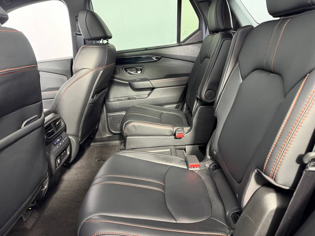 Used 2024 Honda Pilot TrailSport image 24
