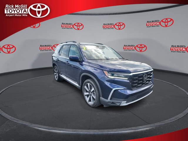 Used 2023 Honda Pilot Touring image 2