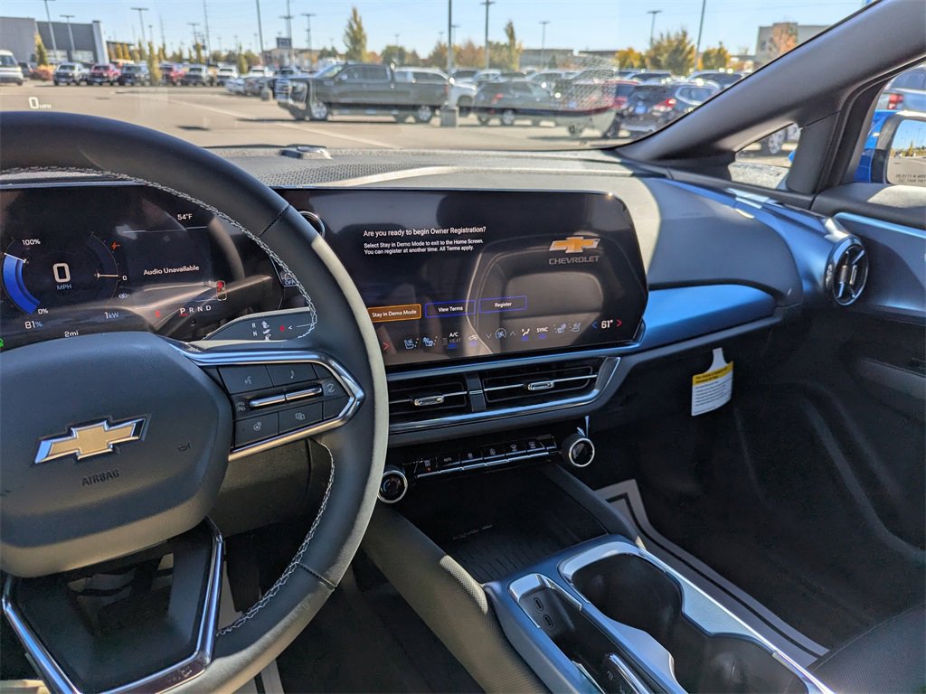 New 2026 Chevrolet Equinox EV LT image 18