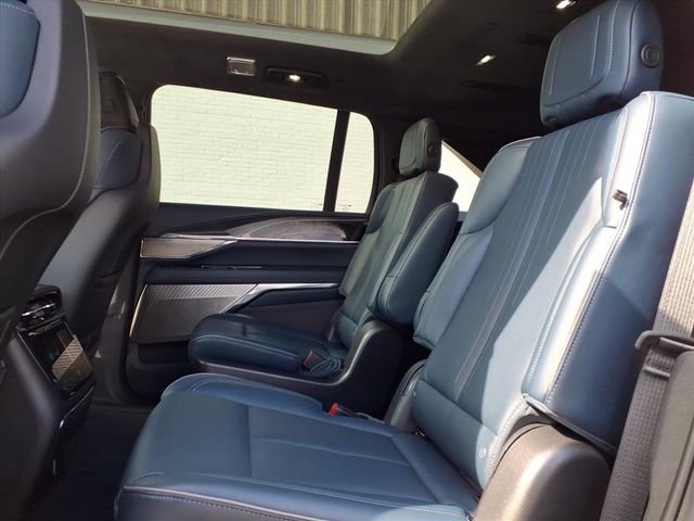 Certified 2025 Cadillac Escalade IQ Luxury 2 w/ LPO, Premium Carpet Package AWD/4WD image 13