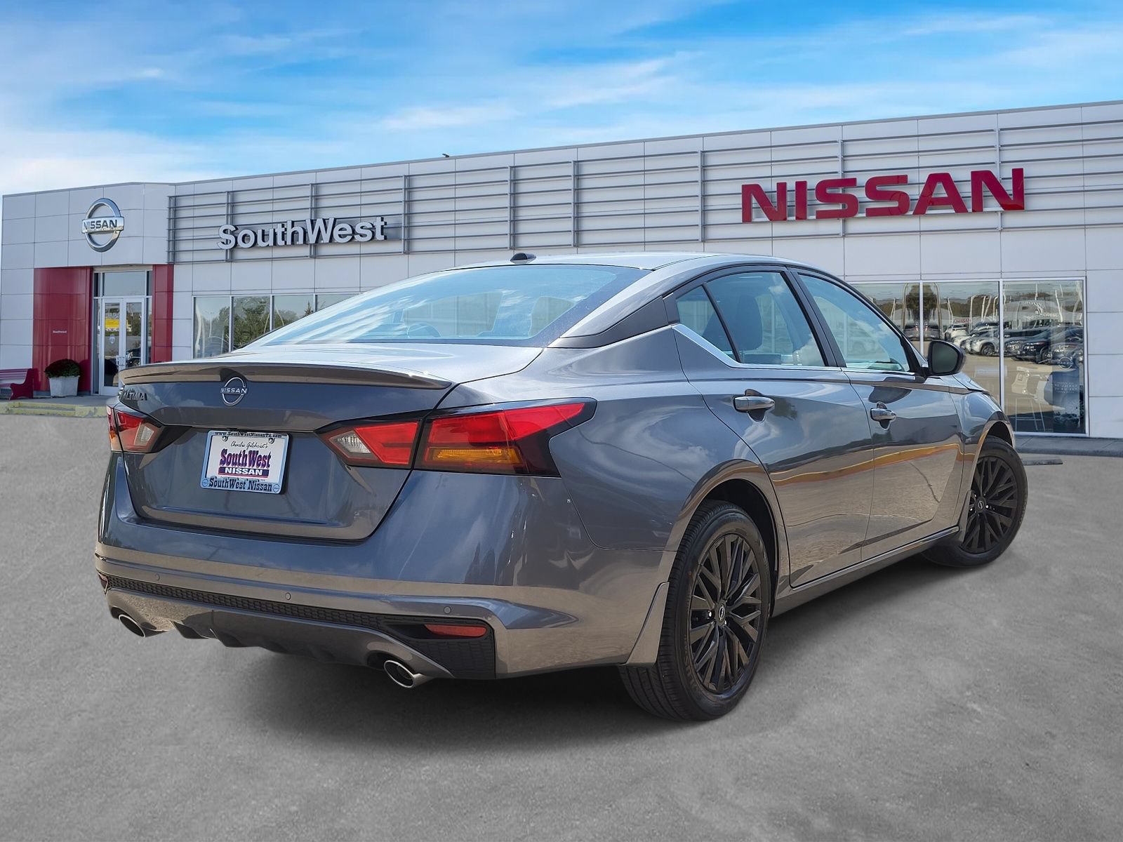 New 2026 Nissan Altima 2.5 SV w/ SV Special Edition Package FWD image 6