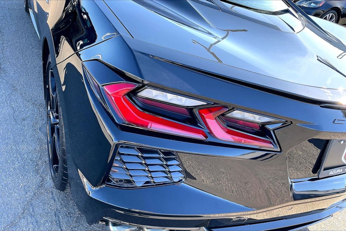 Used 2024 Chevrolet Corvette Stingray Preferred Cpe w/ 2LT RWD image 25