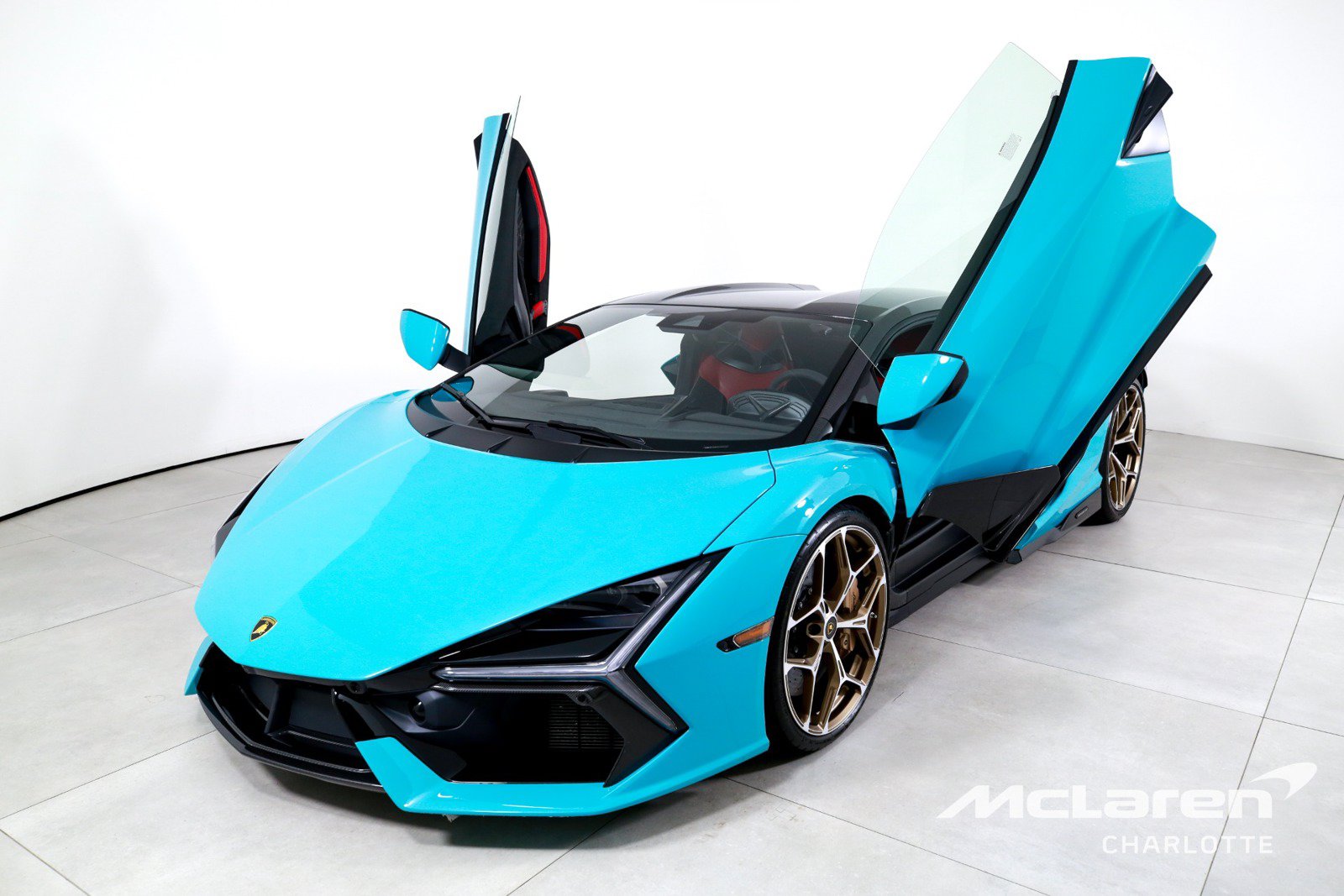 Used 2025 Lamborghini Revuelto AWD/4WD image 5