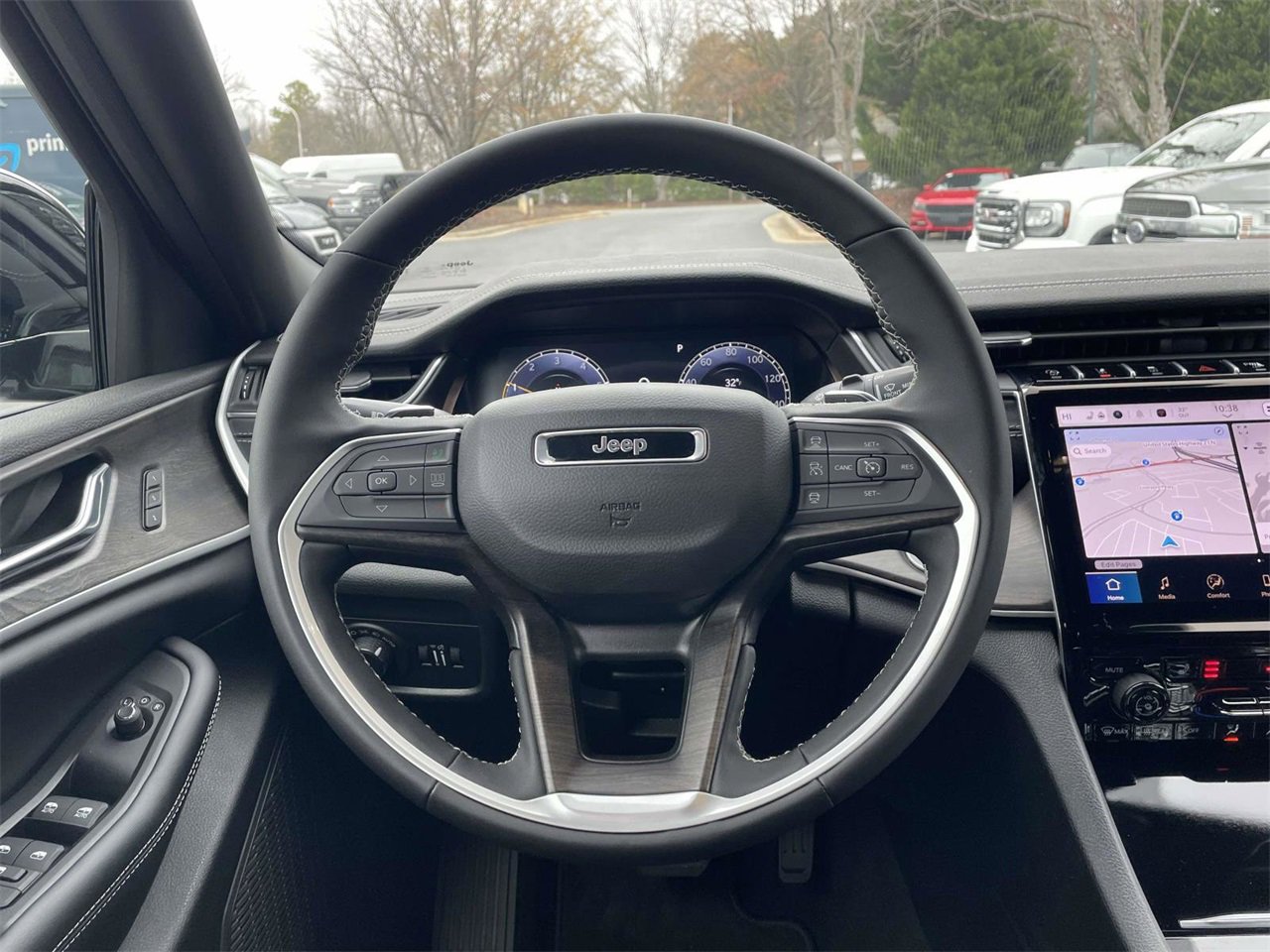 New 2025 Jeep Grand Cherokee L Limited image 27