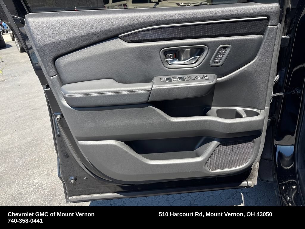 Used 2024 Honda Pilot Elite image 12