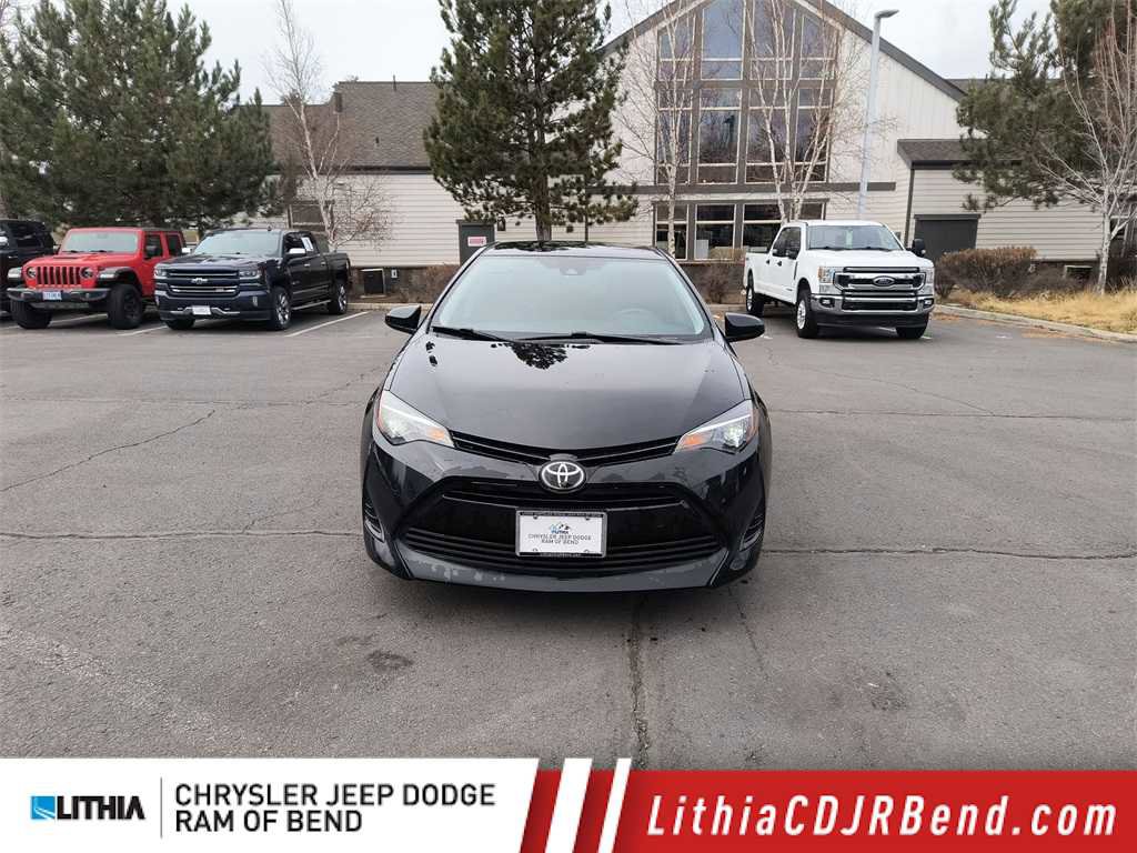 Used 2019 Toyota Corolla LE image 1