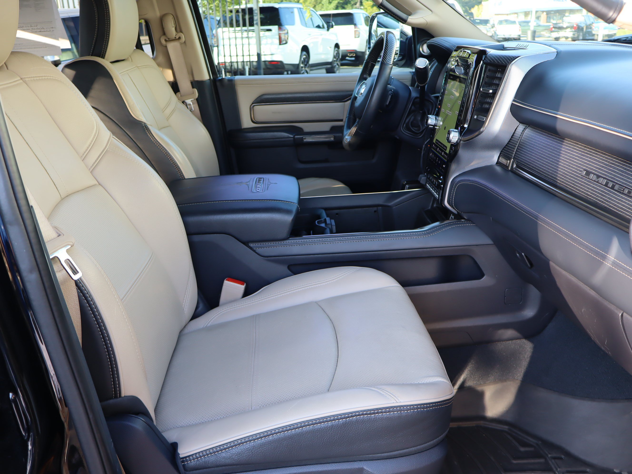 Used 2021 RAM 2500 Limited AWD/4WD image 39
