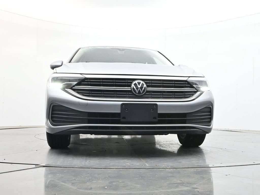 Used 2024 Volkswagen Jetta SE FWD image 33