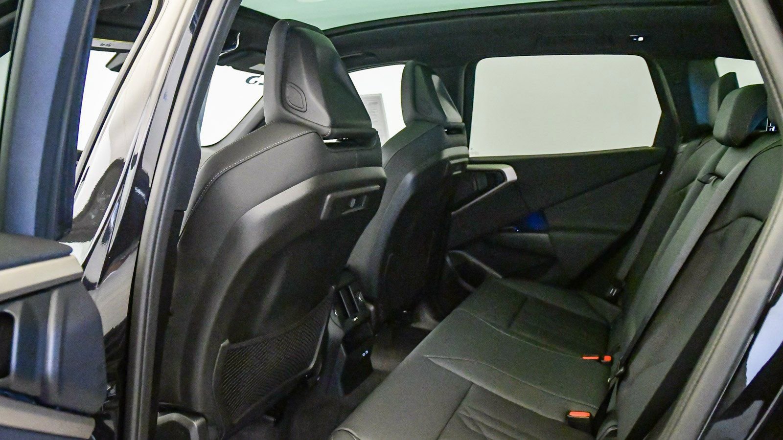 Used 2025 BMW X3 xDrive30i w/ Convenience Package image 19