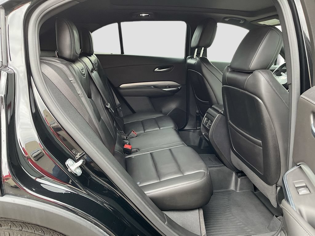 Used 2020 Cadillac XT4 Premium Luxury w/ Cold Weather Package AWD/4WD image 30