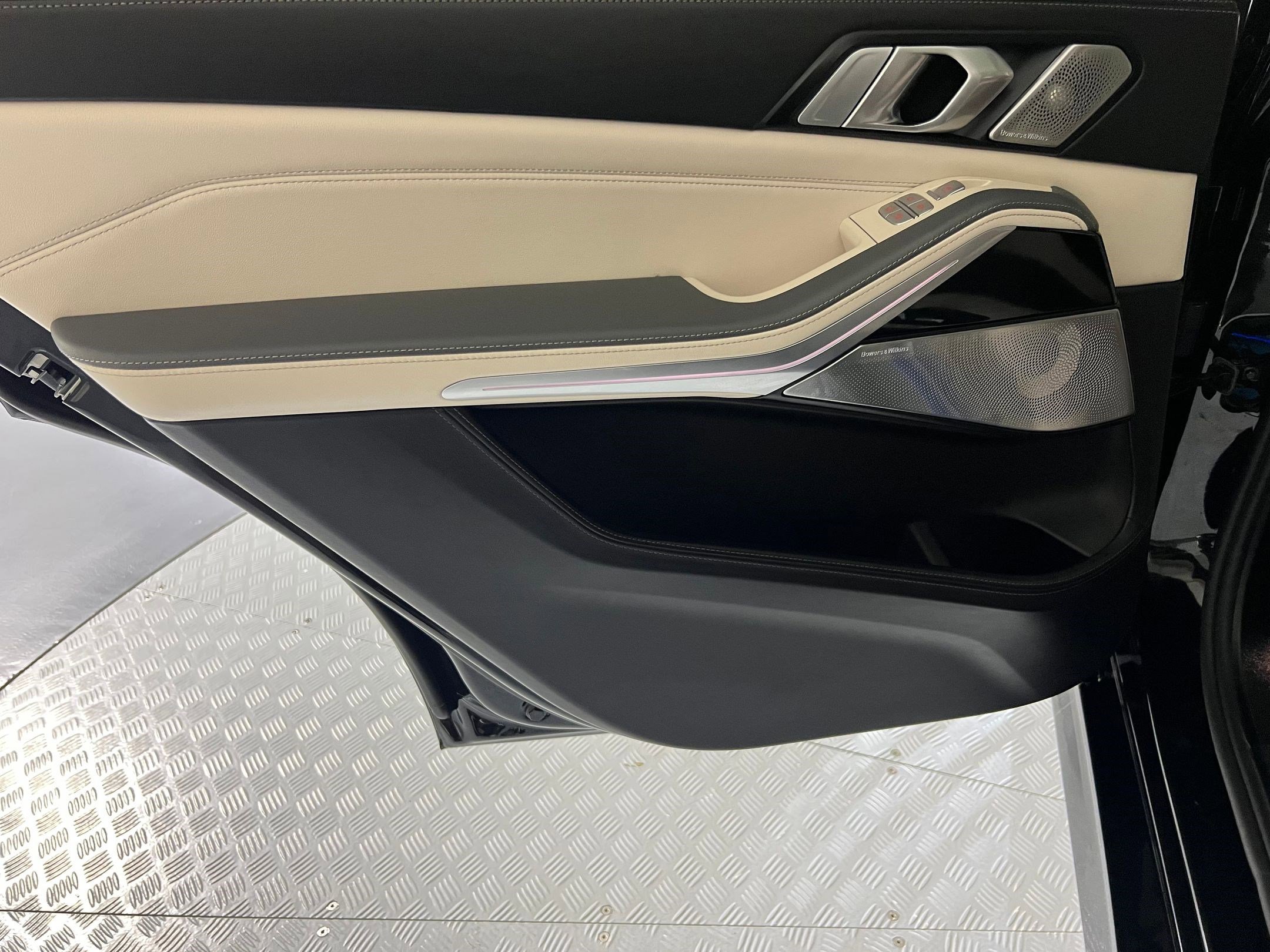 New 2026 BMW ALPINA XB7 image 34