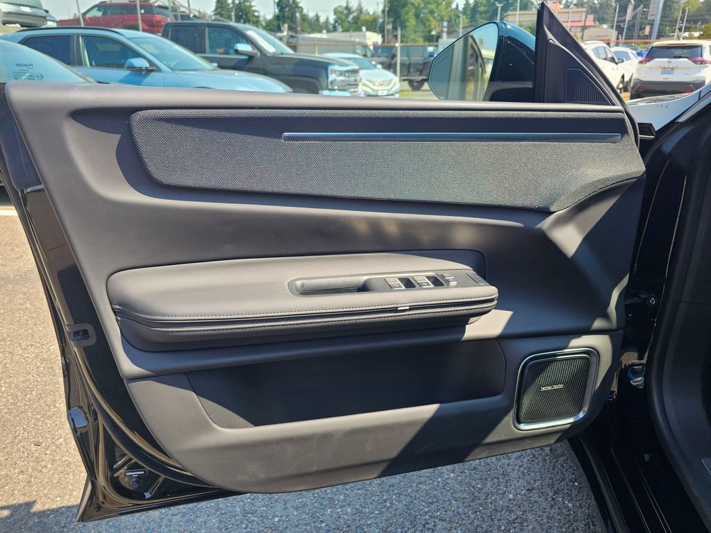 Used 2026 Polestar Polestar 4 AWD/4WD image 22