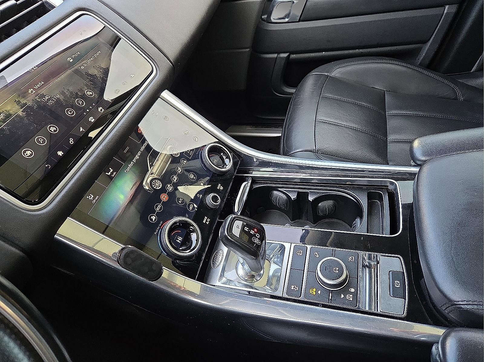 Used 2018 Land Rover Range Rover Sport Supercharged image 25