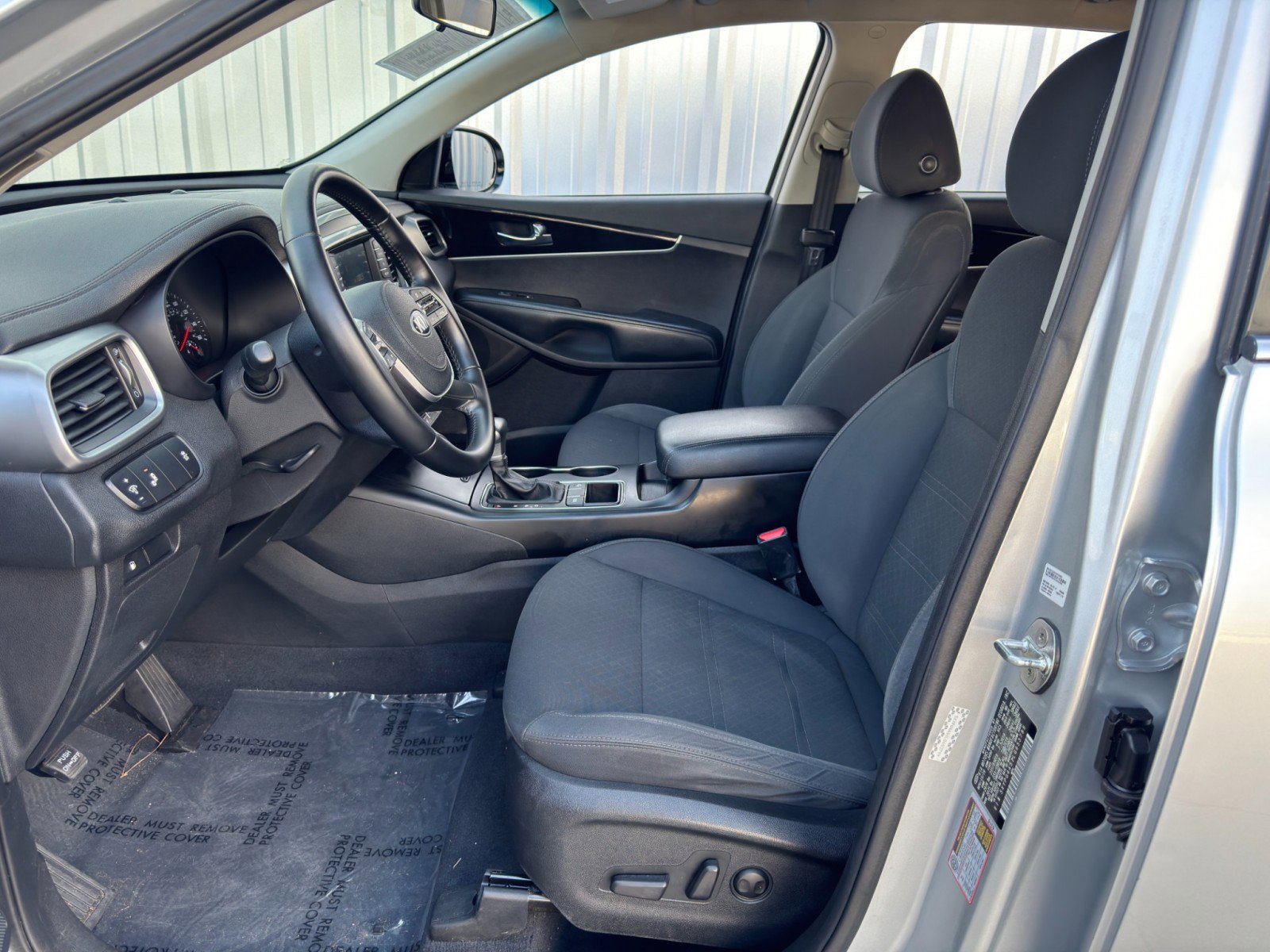 Used 2020 Kia Sorento S image 15