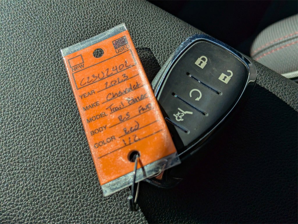 Used 2023 Chevrolet TrailBlazer RS w/ Sun and Liftgate Package image 19