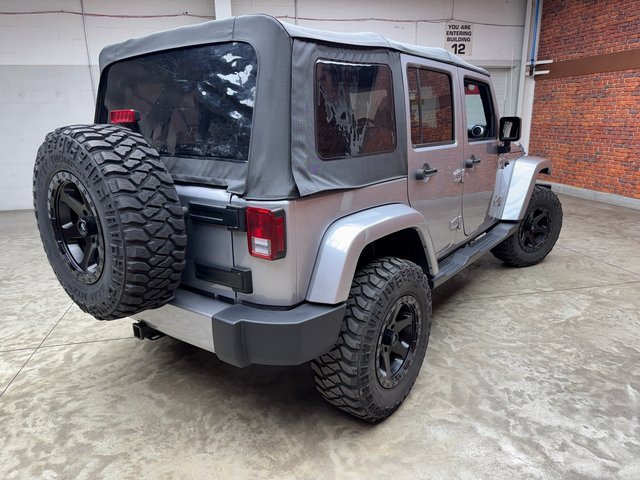 Used 2017 Jeep Wrangler Unlimited Sahara w/ Connectivity Group image 5