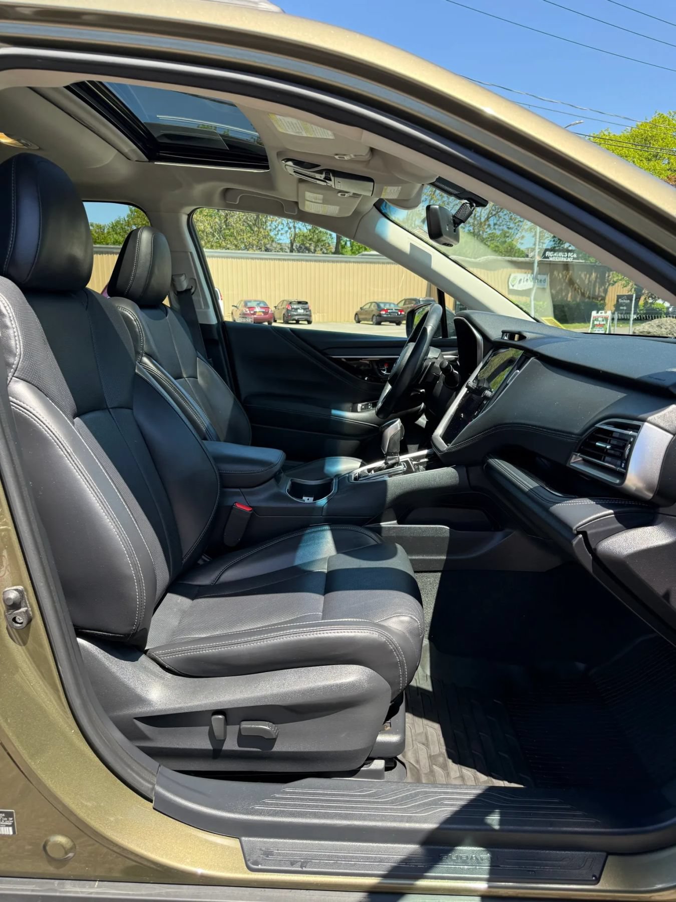 Used 2020 Subaru Outback Limited AWD/4WD image 16