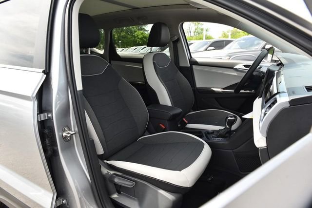 New 2026 Volkswagen Taos SE AWD/4WD image 21
