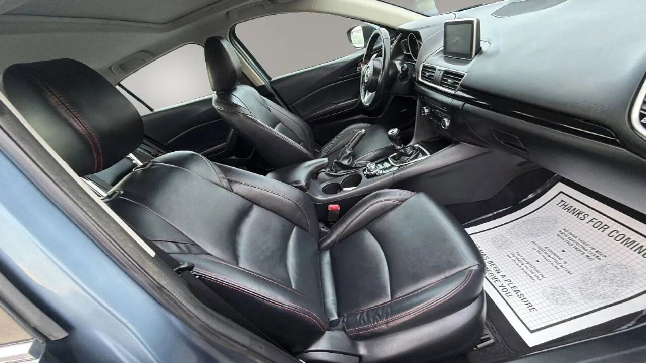 Used 2015 MAZDA MAZDA3 i Grand Touring image 12